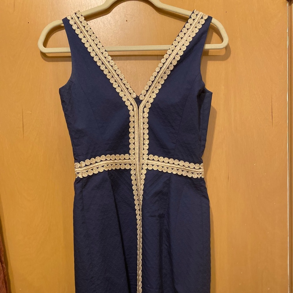 Lilly Pulitzer navy blue and gold dress worn once size 0